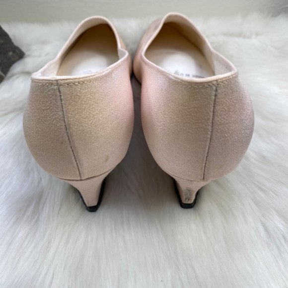 Dyeables by Highlights Light Beige Heels 7.5 w/ Matching Colorifics Purse - Picture 9 of 13